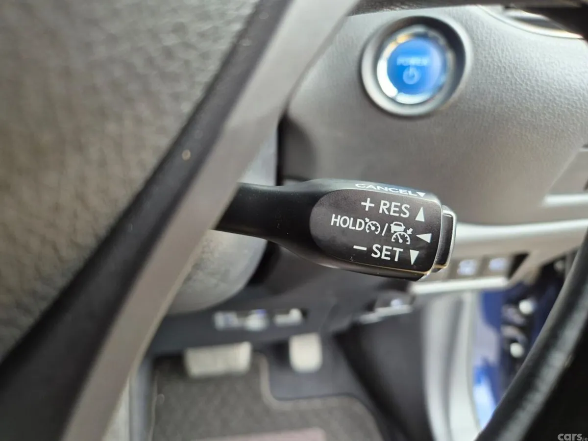 Toyota C-HR SUV, Petrol Hybrid, 2021, Blue