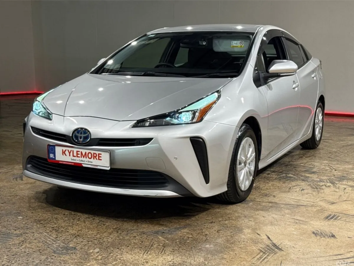 Toyota Prius Hatchback, Petrol Hybrid, 2022, Silver