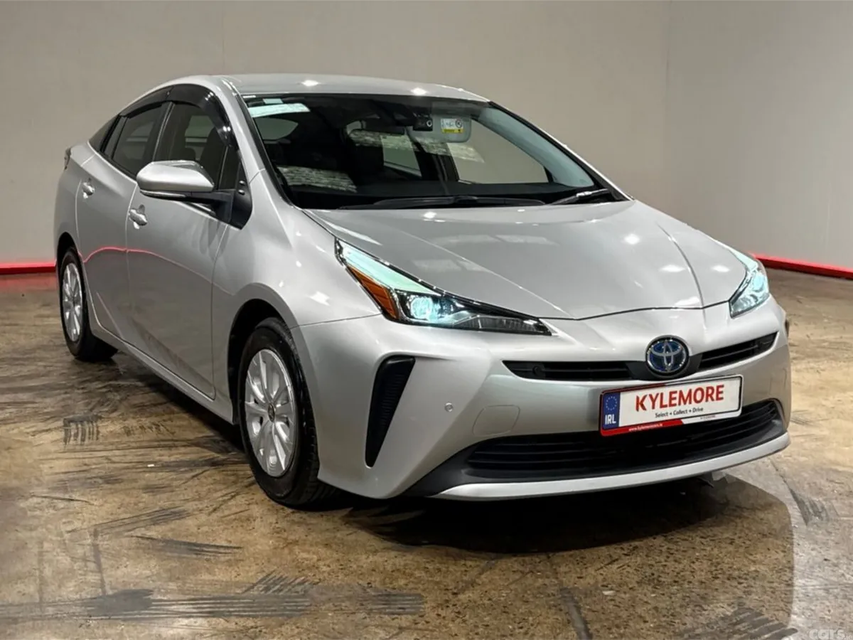 Toyota Prius Hatchback, Petrol Hybrid, 2022, Silver