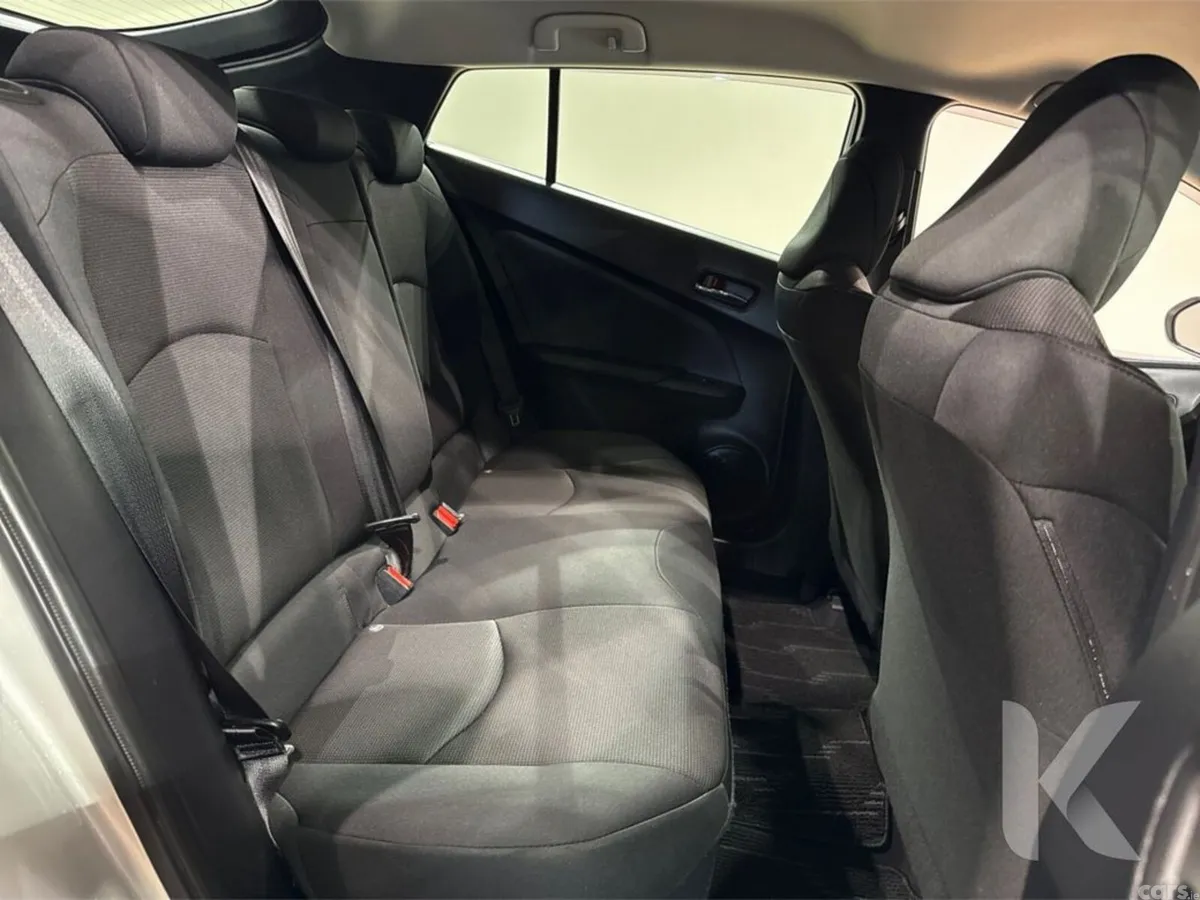 Toyota Prius Hatchback, Petrol Hybrid, 2022, Silver