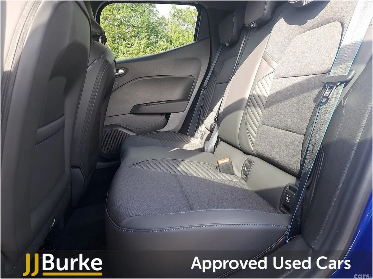 Renault Clio Hatchback, Petrol Hybrid, 2026, Blue