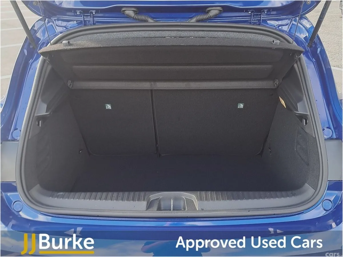 Renault Clio Hatchback, Petrol Hybrid, 2026, Blue