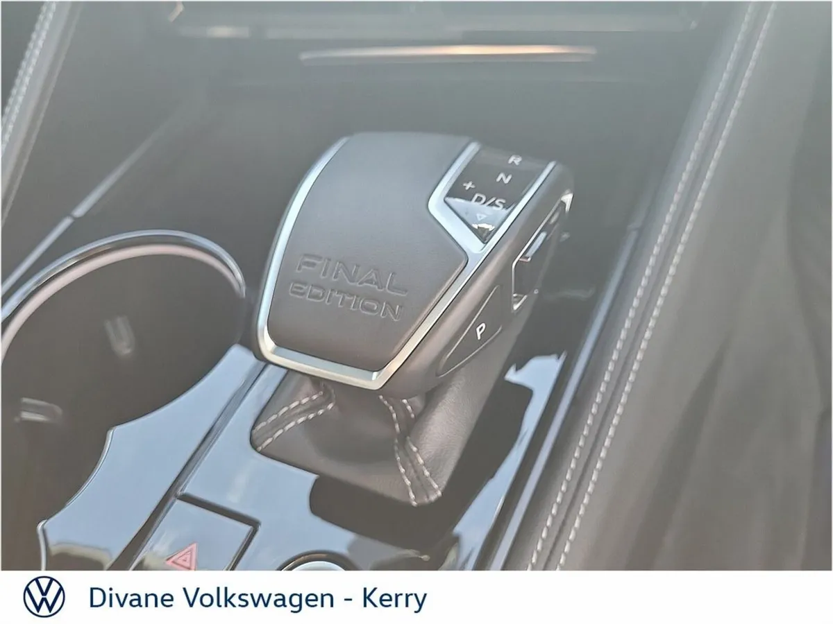 Volkswagen Touareg SUV, Petrol Plug-in Hybrid, 2026, Grey