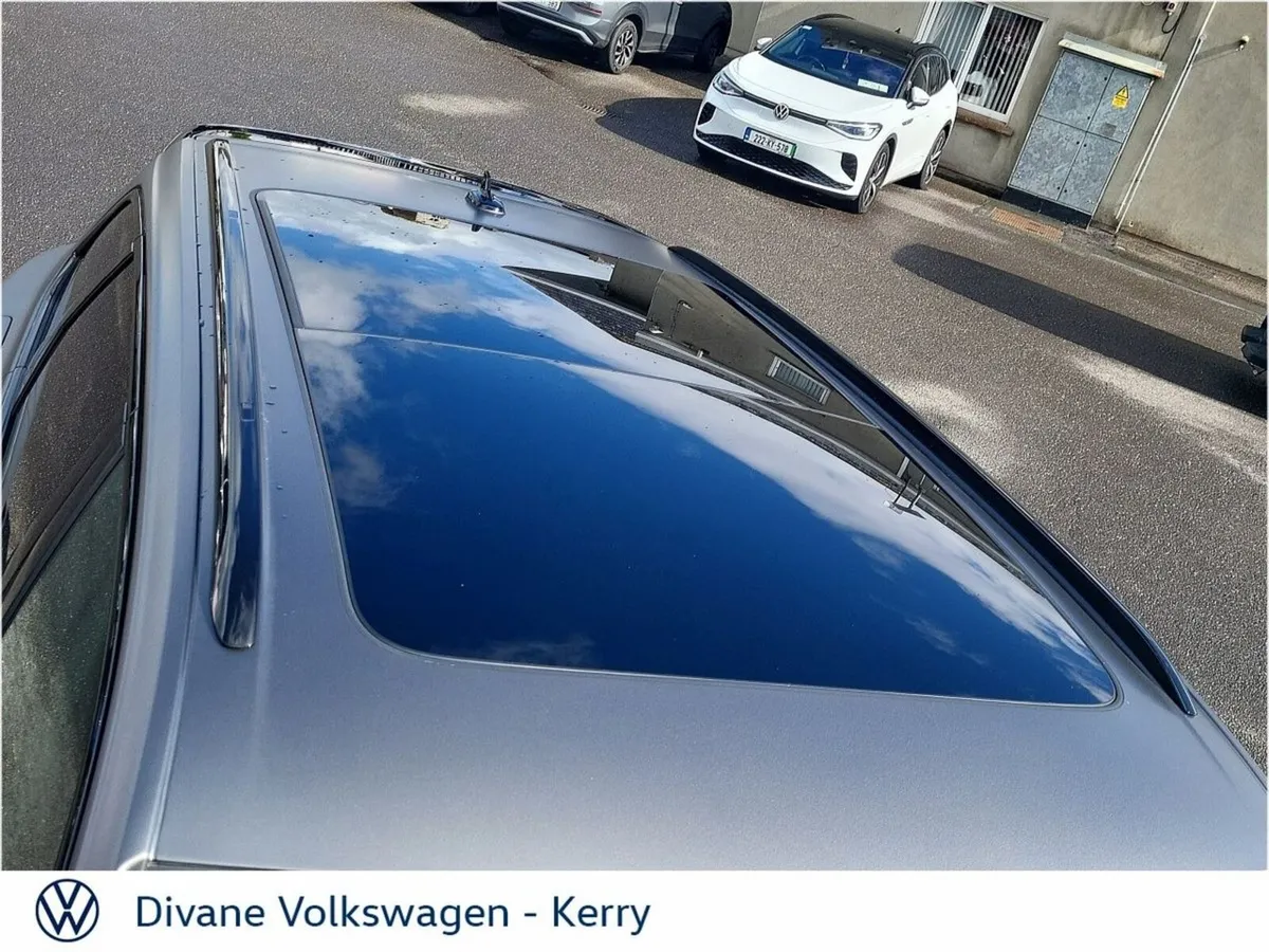 Volkswagen Touareg SUV, Petrol Plug-in Hybrid, 2026, Grey