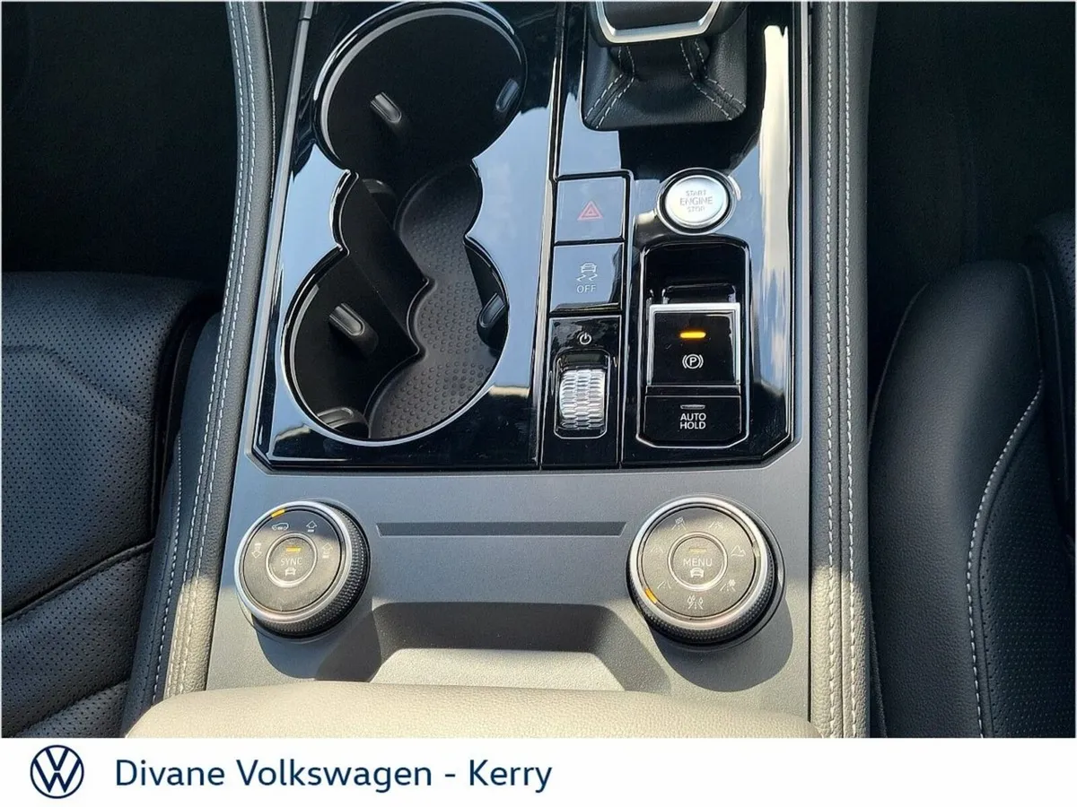 Volkswagen Touareg SUV, Petrol Plug-in Hybrid, 2026, Grey
