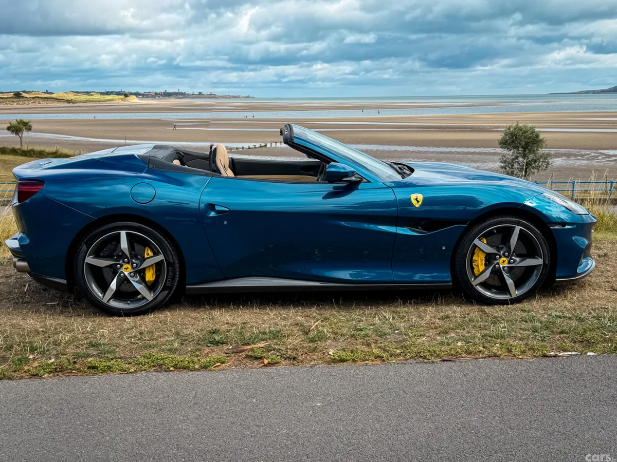 Ferrari Portofino Convertible, Petrol, 2022, Blue