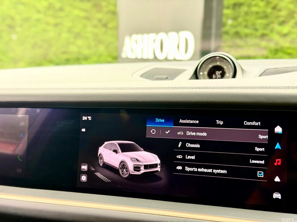 Porsche Cayenne SUV, Petrol Plug-in Hybrid, 2025, Grey