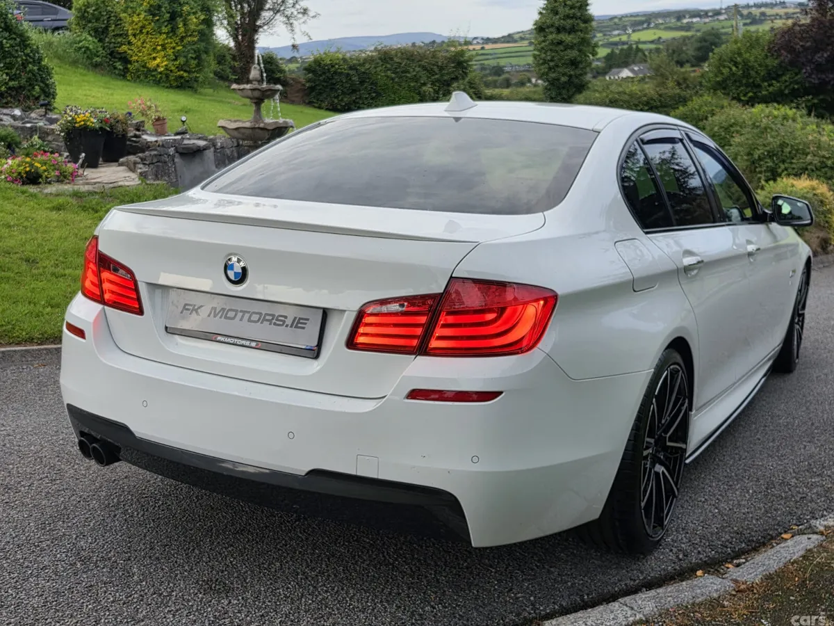 BMW 5-Series Saloon, Diesel, 2012, White