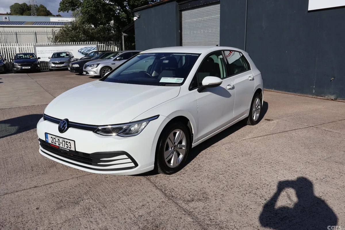 Volkswagen Golf Hatchback, Petrol, 2021, White
