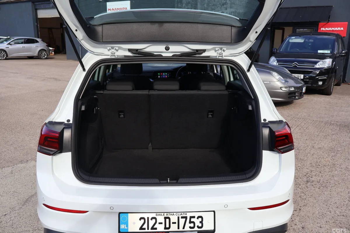Volkswagen Golf Hatchback, Petrol, 2021, White