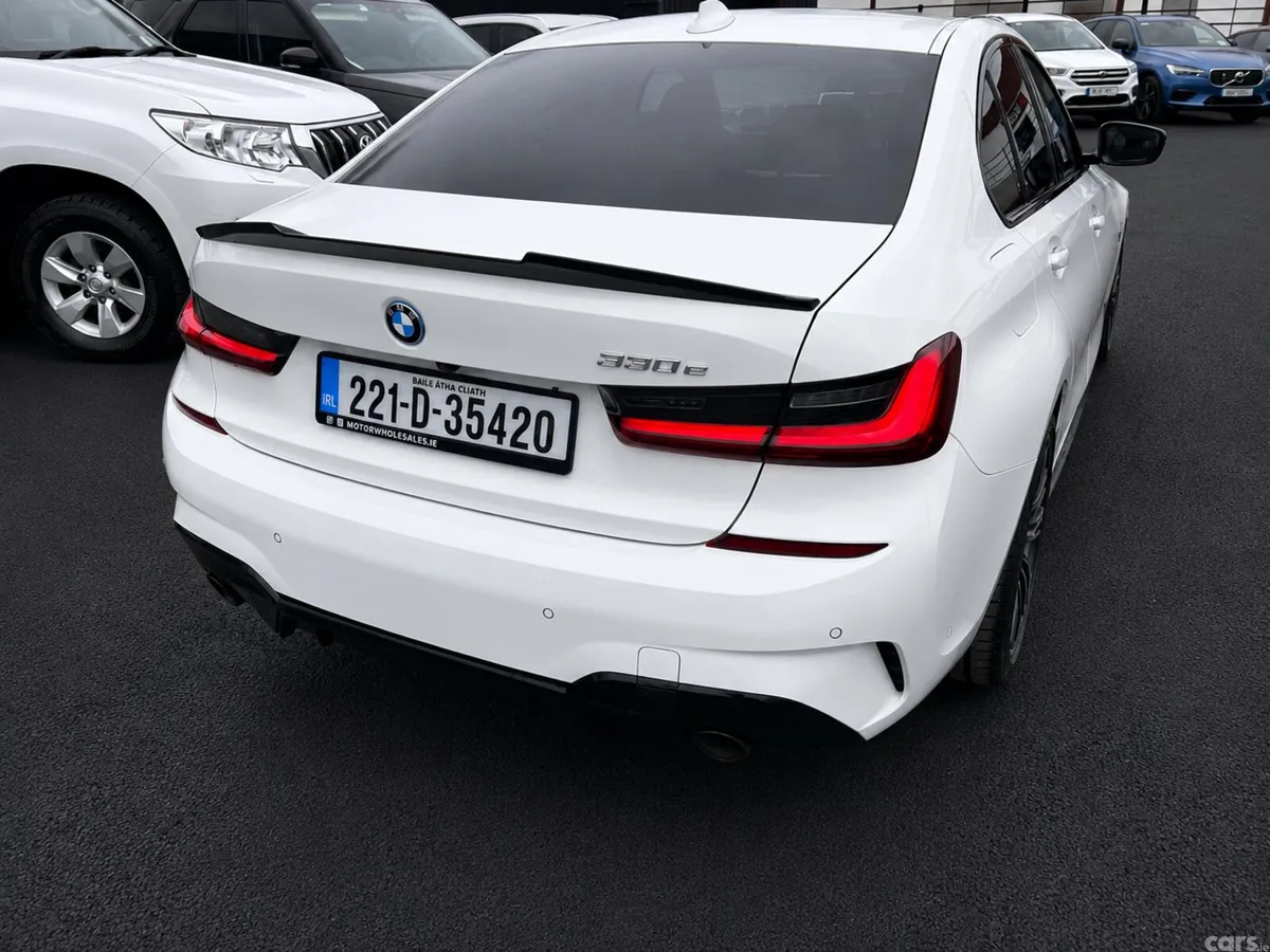 BMW 3-Series Saloon, Petrol Plug-in Hybrid, 2022, White