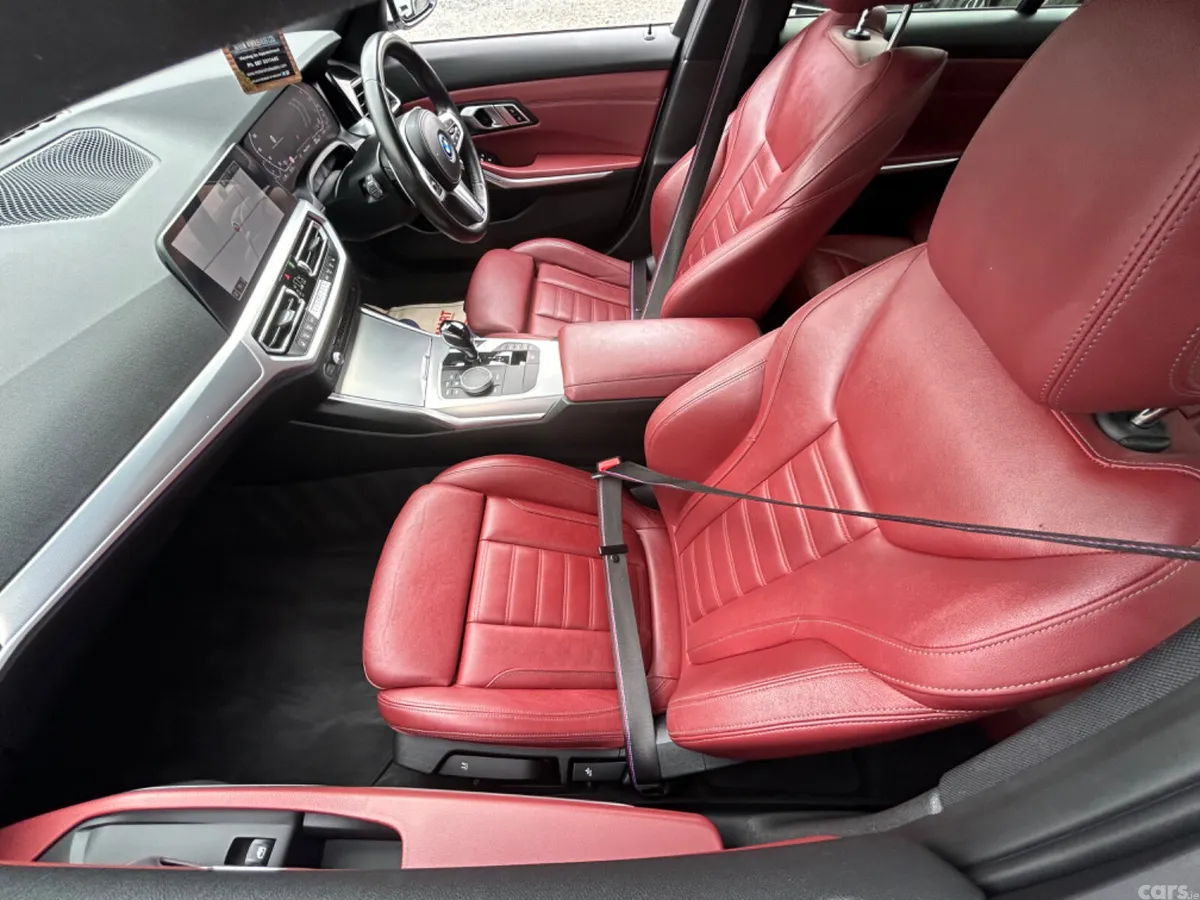 BMW 3-Series Saloon, Petrol Plug-in Hybrid, 2022, White