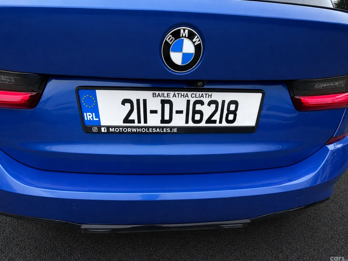 BMW 3-Series Estate/Jeep, Diesel, 2021, Blue
