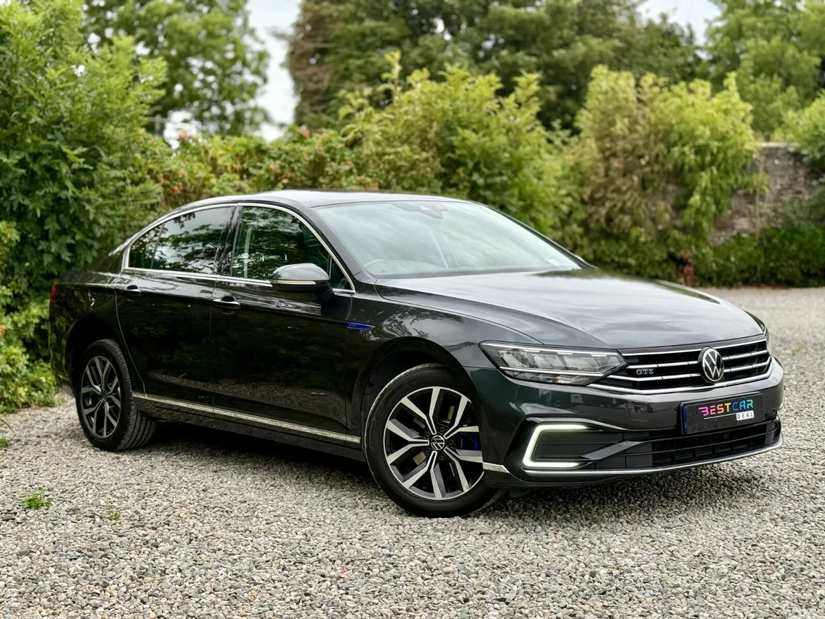 Volkswagen Passat Saloon, Petrol Plug-in Hybrid, 2021, Grey