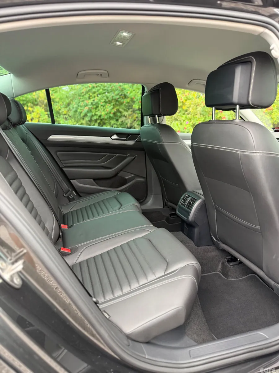 Volkswagen Passat Saloon, Petrol Plug-in Hybrid, 2021, Grey