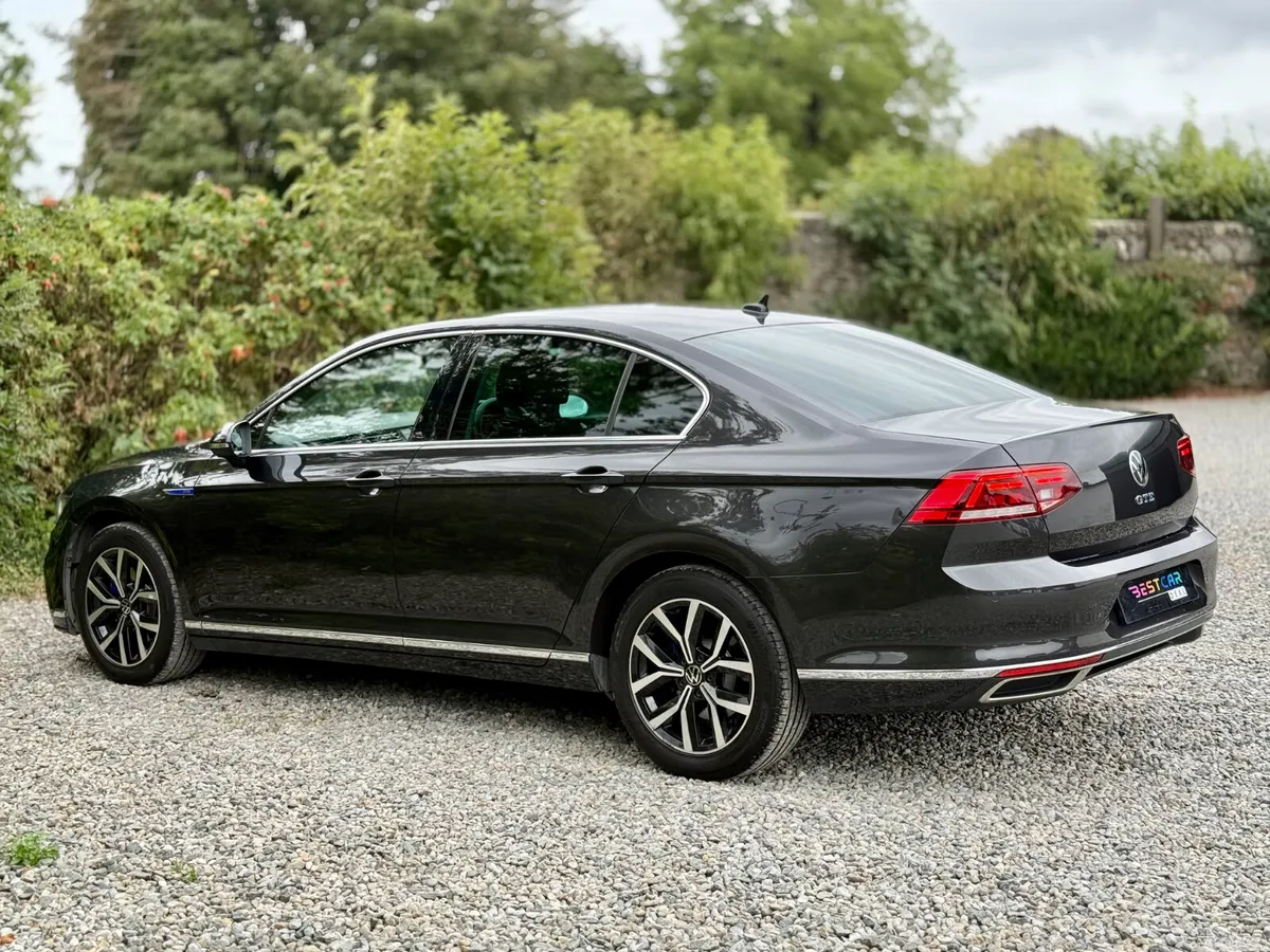 Volkswagen Passat Saloon, Petrol Plug-in Hybrid, 2021, Grey