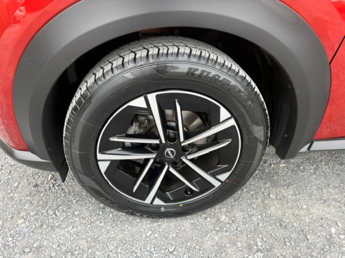 Nissan Juke SUV, Petrol, 2025, Red