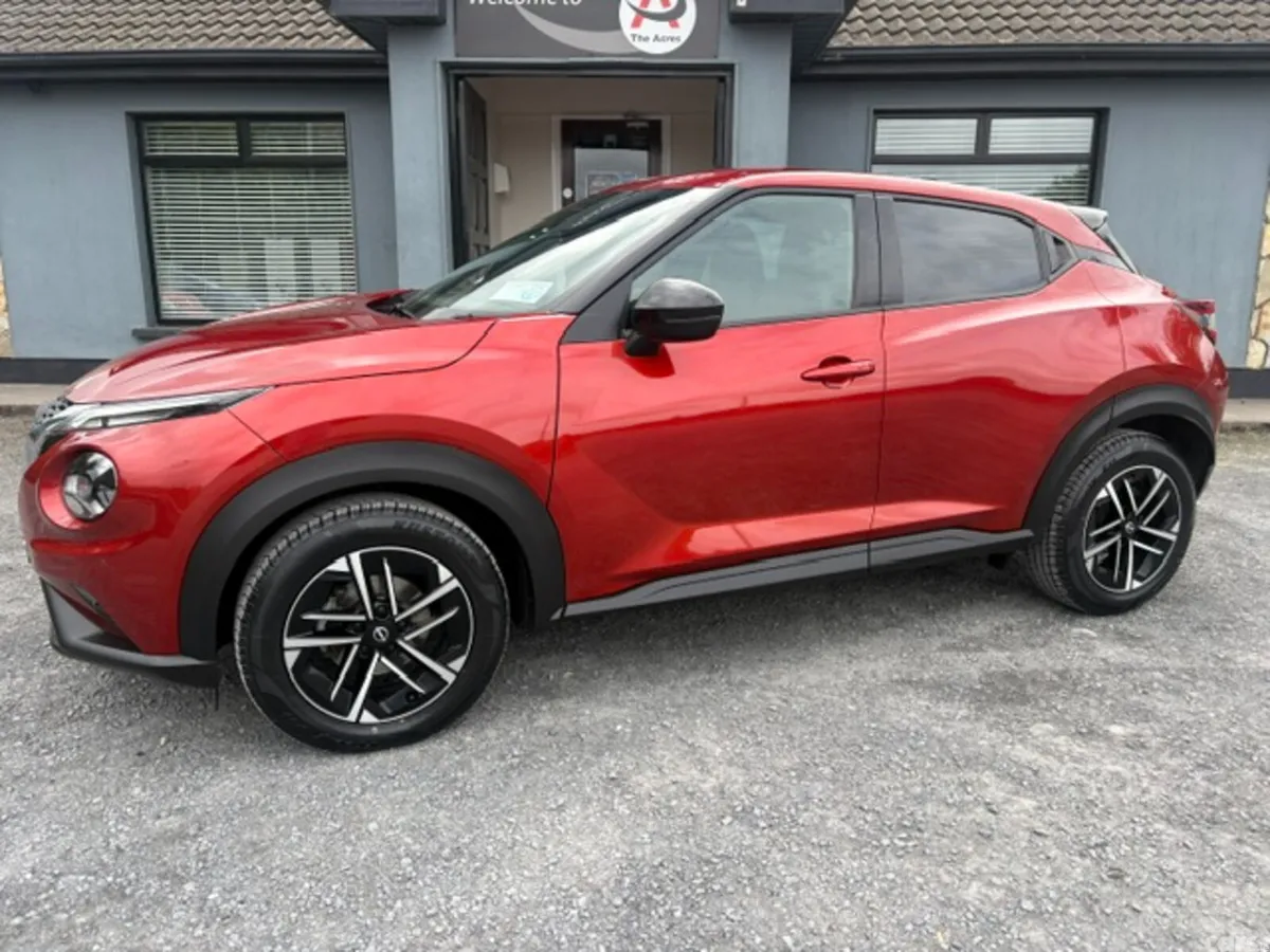 Nissan Juke SUV, Petrol, 2025, Red