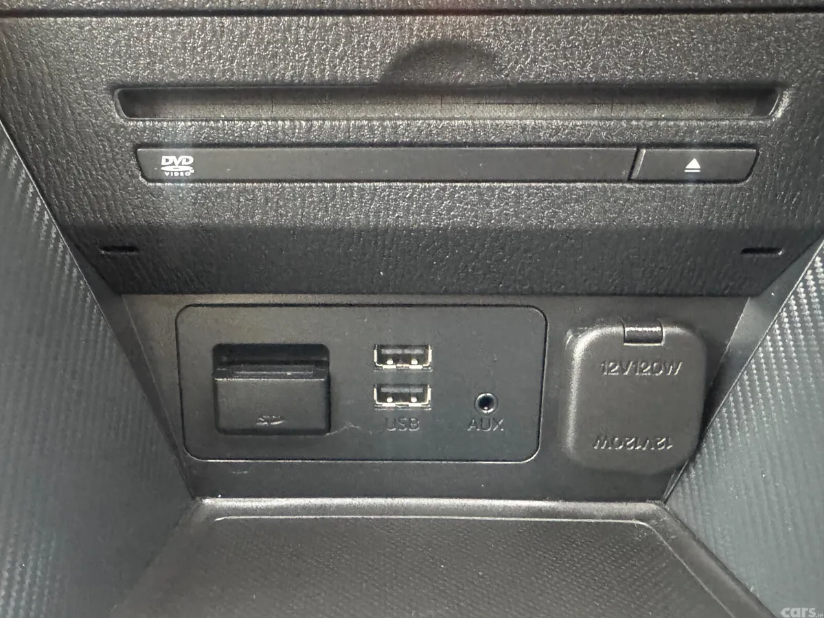 Mazda Demio Hatchback, Diesel, 2015, Blue