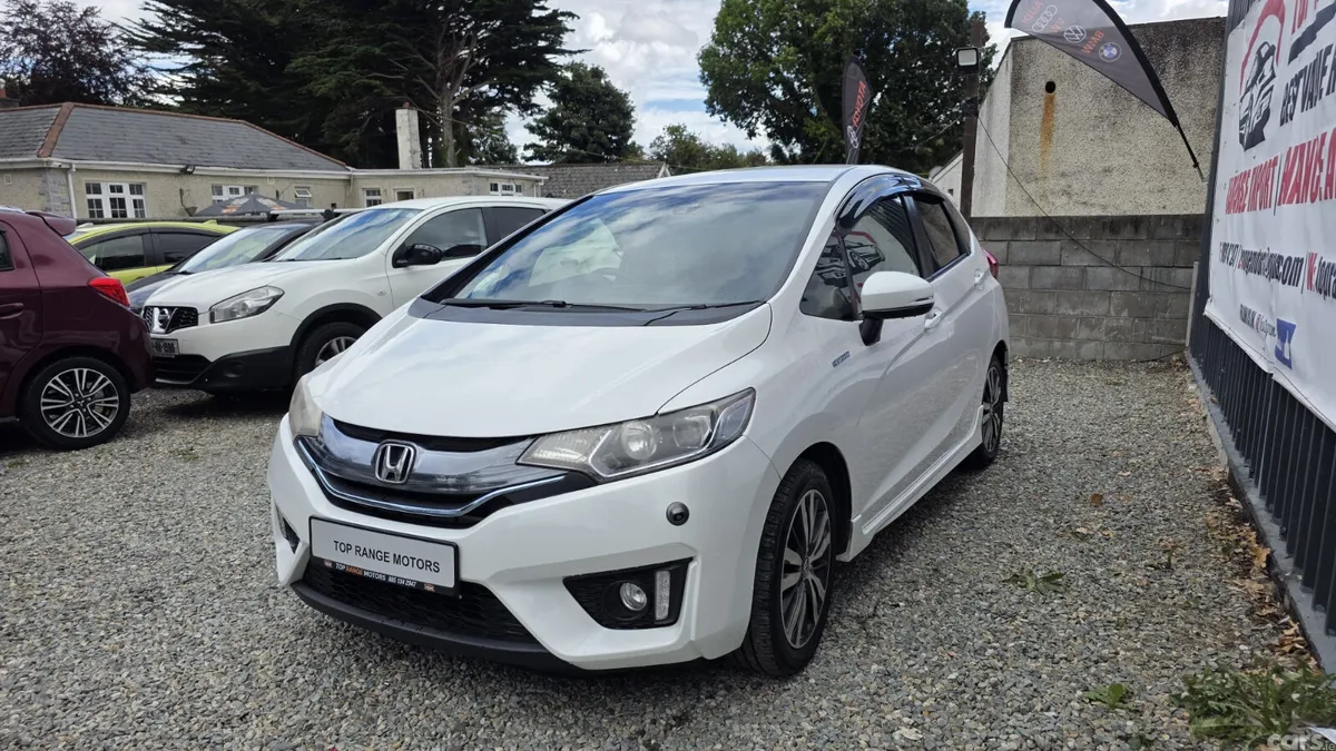 Honda Fit Hatchback, Petrol Hybrid, 2015, White