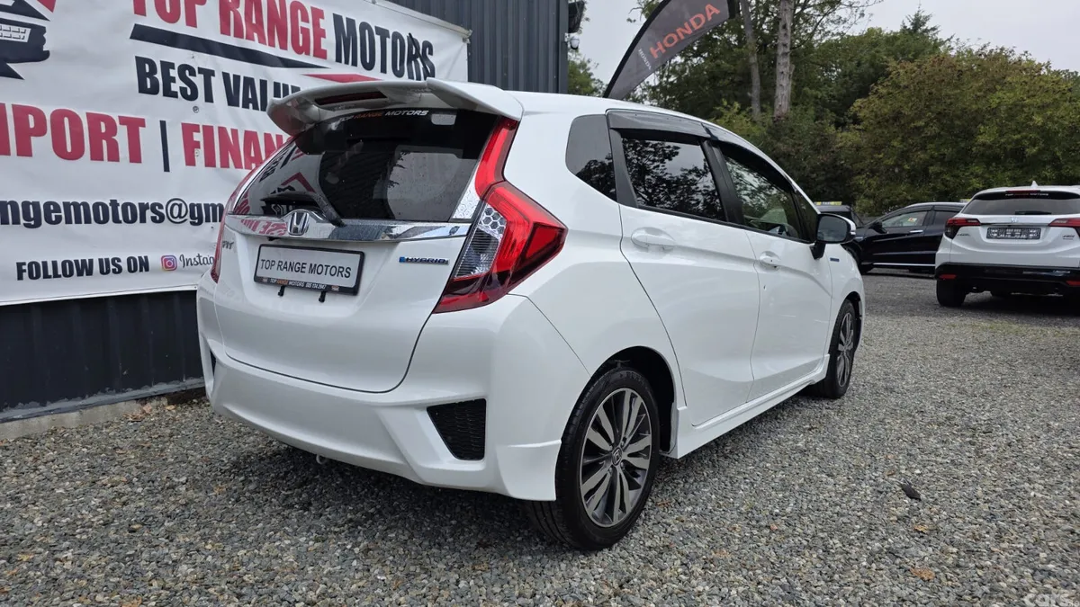 Honda Fit Hatchback, Petrol Hybrid, 2015, White