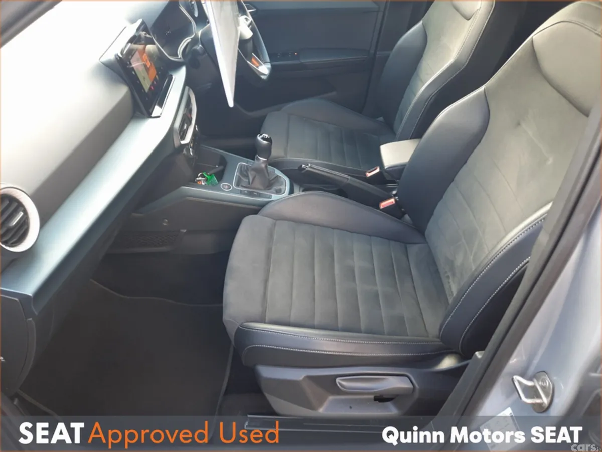 SEAT Arona Hatchback, Petrol, 2024, Grey