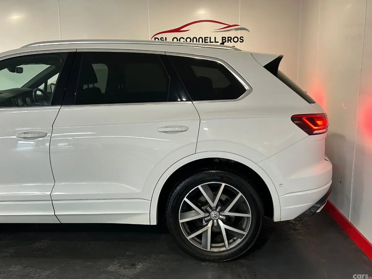 Volkswagen Touareg SUV, Diesel, 2019, White