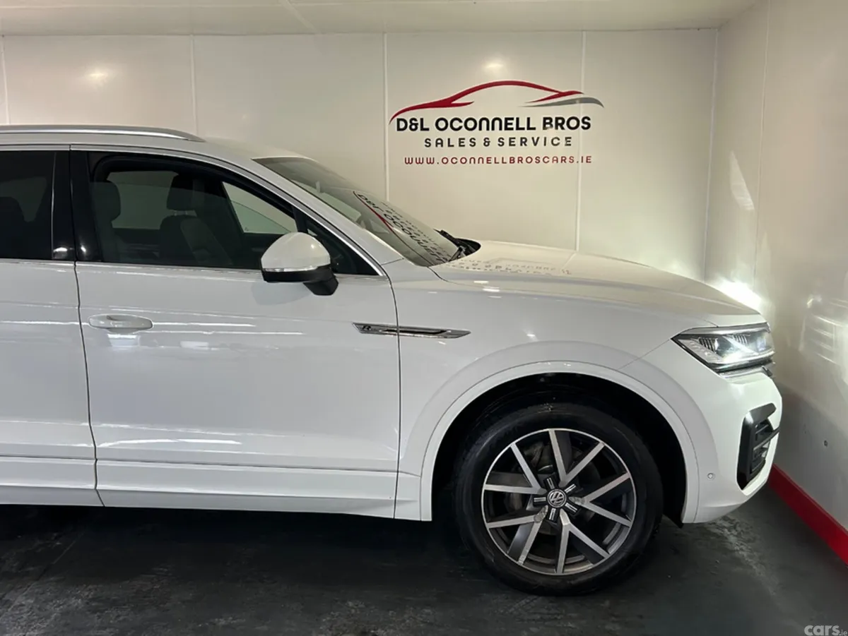 Volkswagen Touareg SUV, Diesel, 2019, White