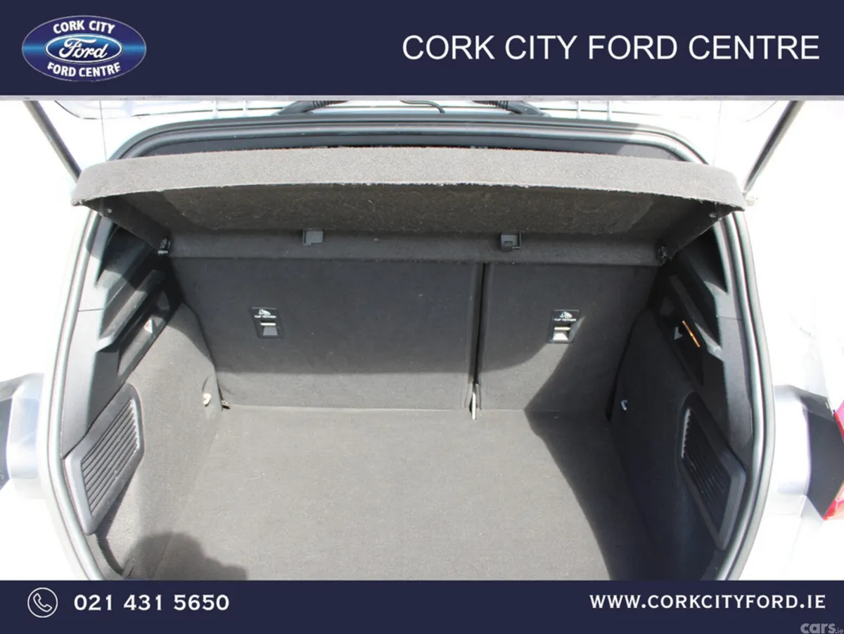 Ford Focus Hatchback, Petrol, 2023, Grey
