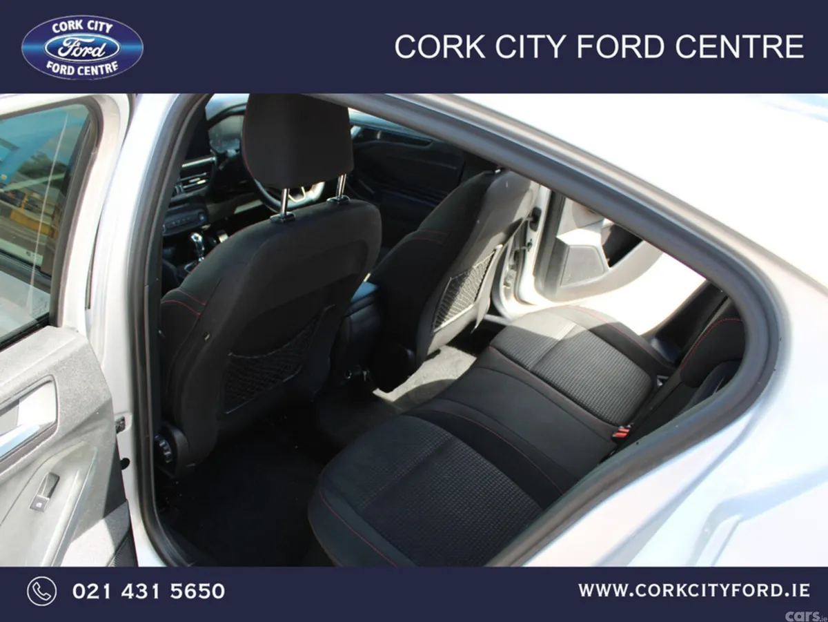 Ford Focus Hatchback, Petrol, 2023, Grey