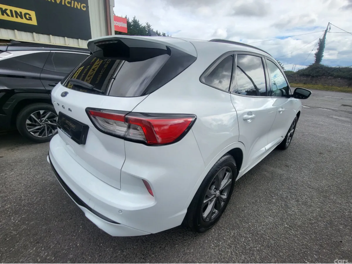 Ford Kuga MPV, Diesel, 2020, White