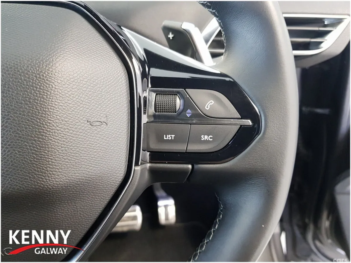 Peugeot 3008 MPV, Diesel, 2023, Grey