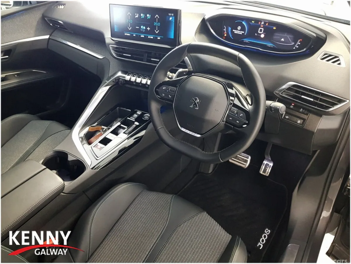 Peugeot 3008 MPV, Diesel, 2023, Grey