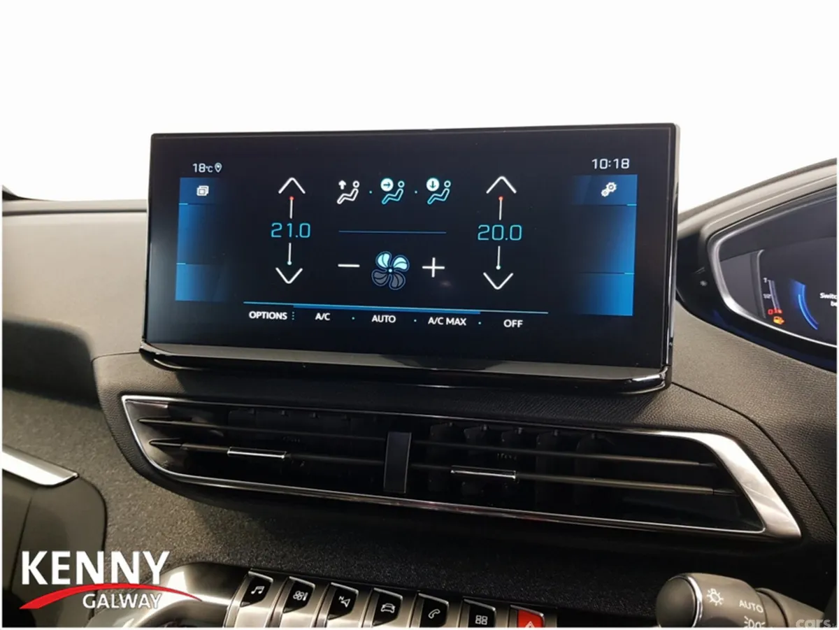 Peugeot 3008 MPV, Diesel, 2023, Grey