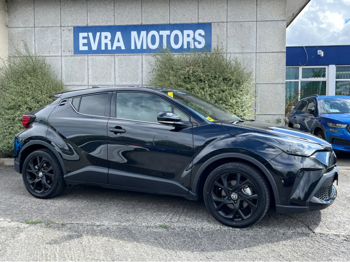 Toyota C-HR SUV, Petrol Hybrid, 2023, Black