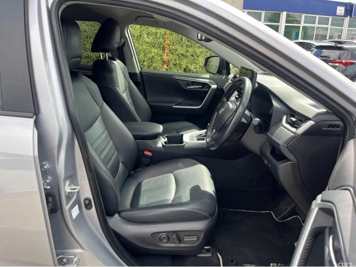 Toyota RAV4 SUV, Petrol Hybrid, 2024, Grey
