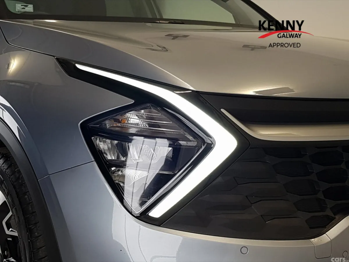 Kia Sportage MPV, Diesel, 2025, Grey