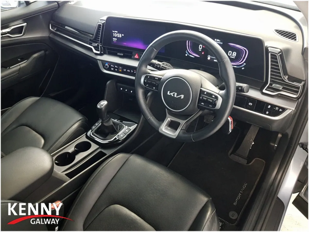Kia Sportage MPV, Diesel, 2025, Grey