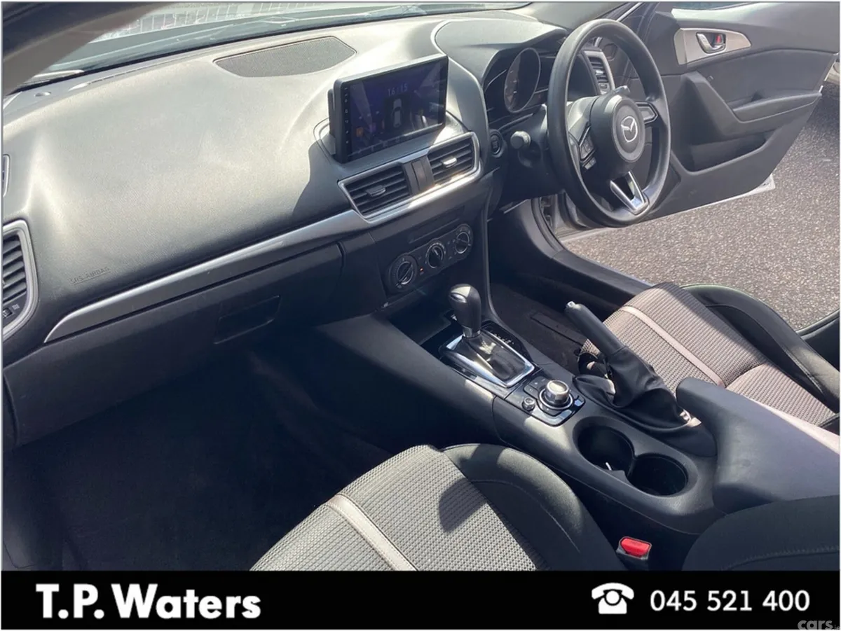 Mazda Mazda3 Hatchback, Petrol, 2018, Silver