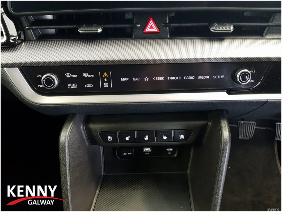 Kia Sportage MPV, Diesel, 2025, Grey