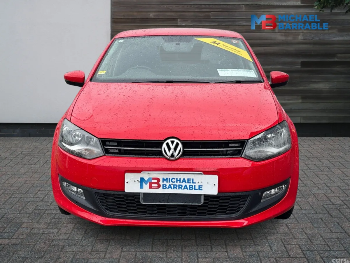 Volkswagen Polo Hatchback, Petrol, 2013, Red