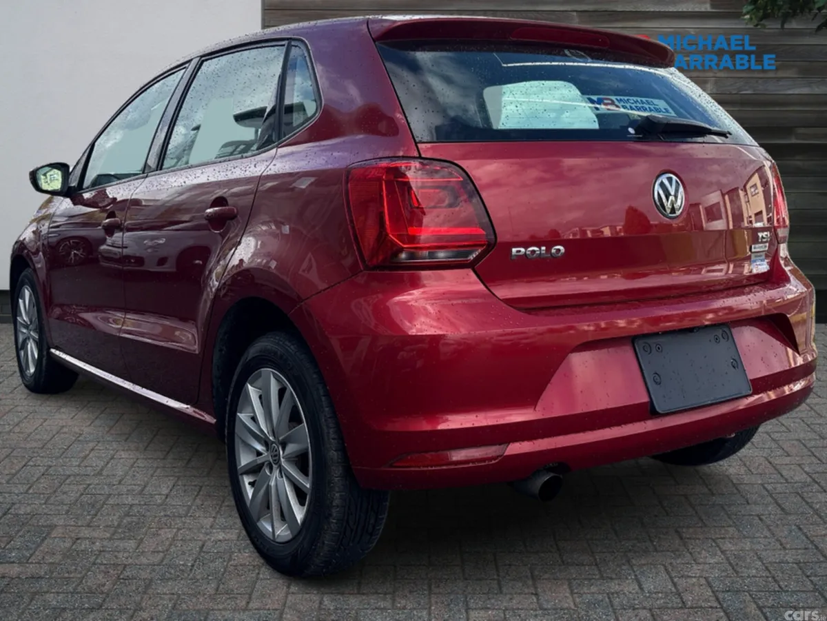 Volkswagen Polo Hatchback, Petrol, 2015, Red