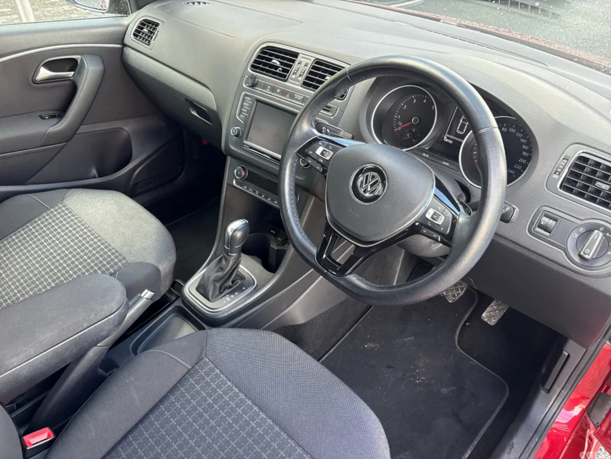Volkswagen Polo Hatchback, Petrol, 2015, Red