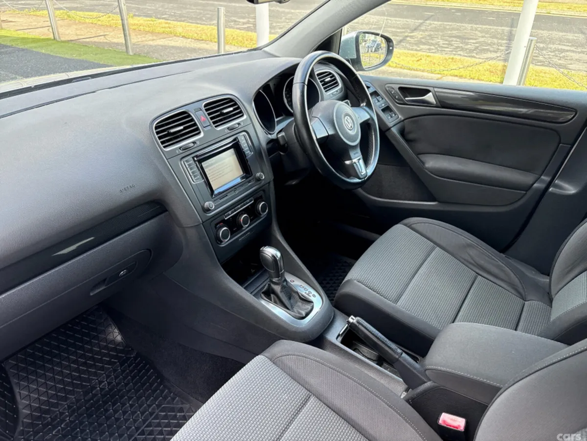 Volkswagen Golf Hatchback, Petrol, 2012, Silver