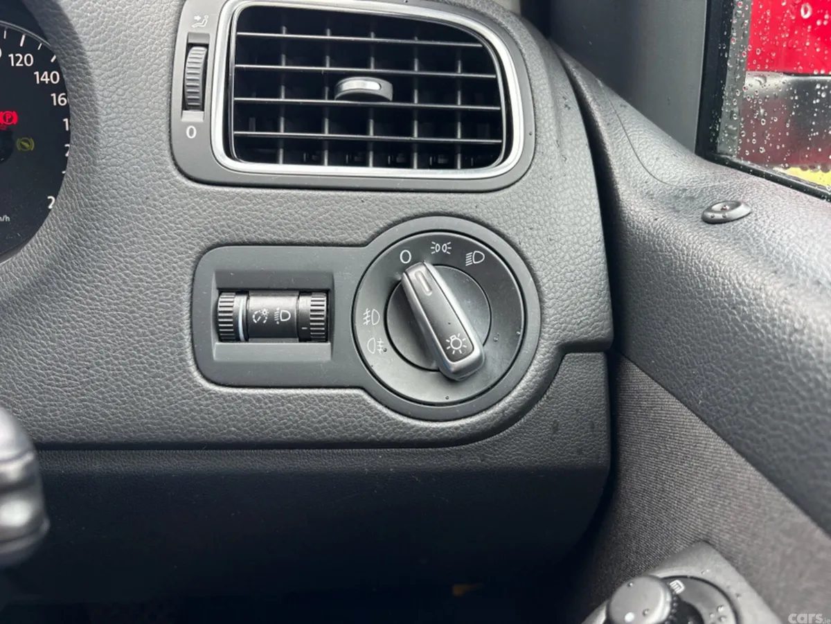 Volkswagen Polo Hatchback, Petrol, 2013, Red