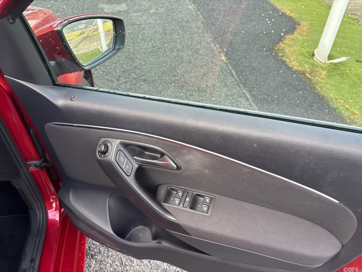 Volkswagen Polo Hatchback, Petrol, 2015, Red