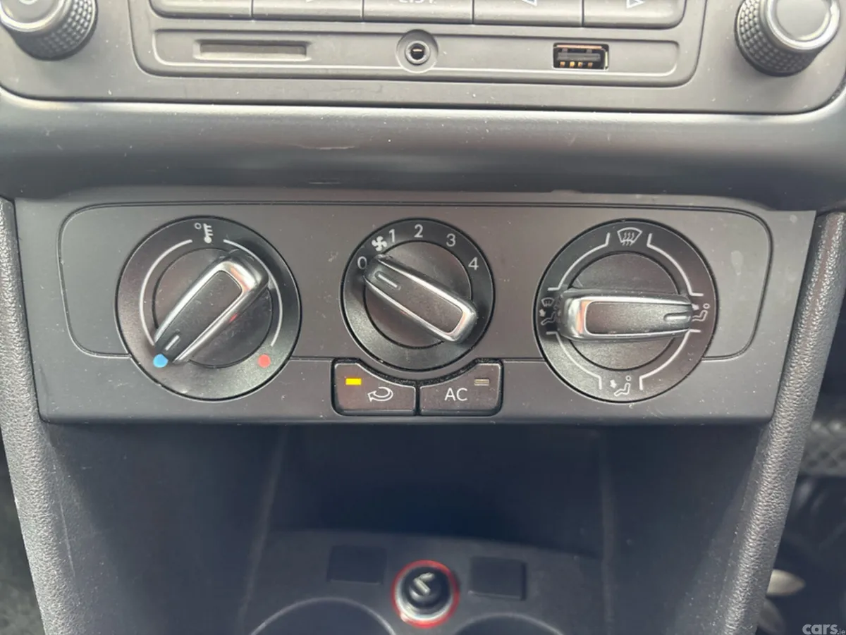 Volkswagen Polo Hatchback, Petrol, 2013, Red