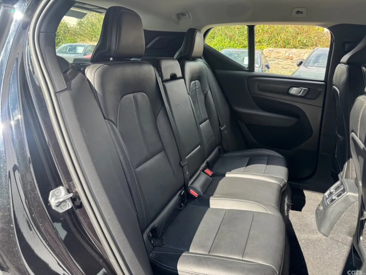 Volvo XC40 Estate, Petrol Plug-in Hybrid, 2020, Black