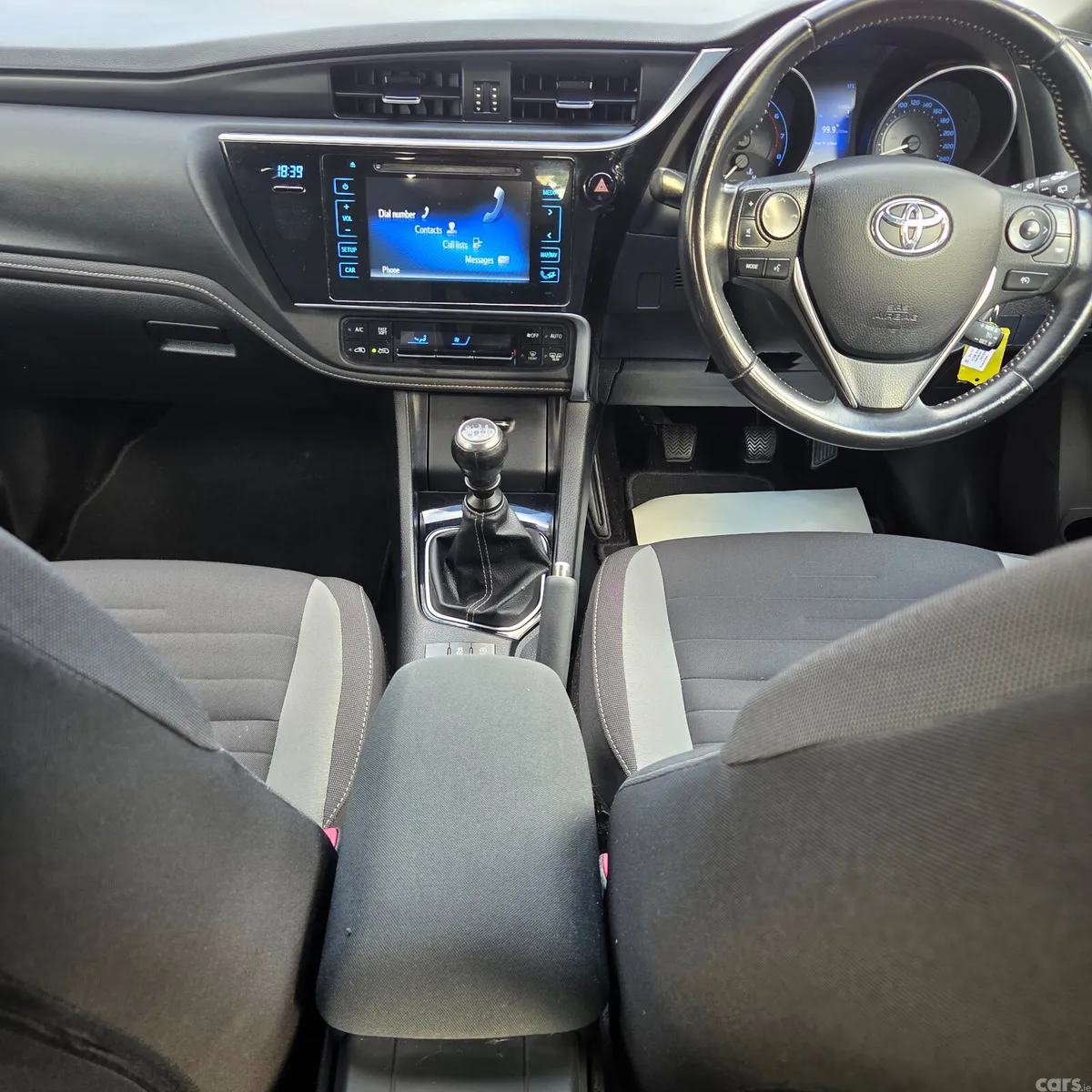 Toyota Auris Hatchback, Petrol, 2016, Blue
