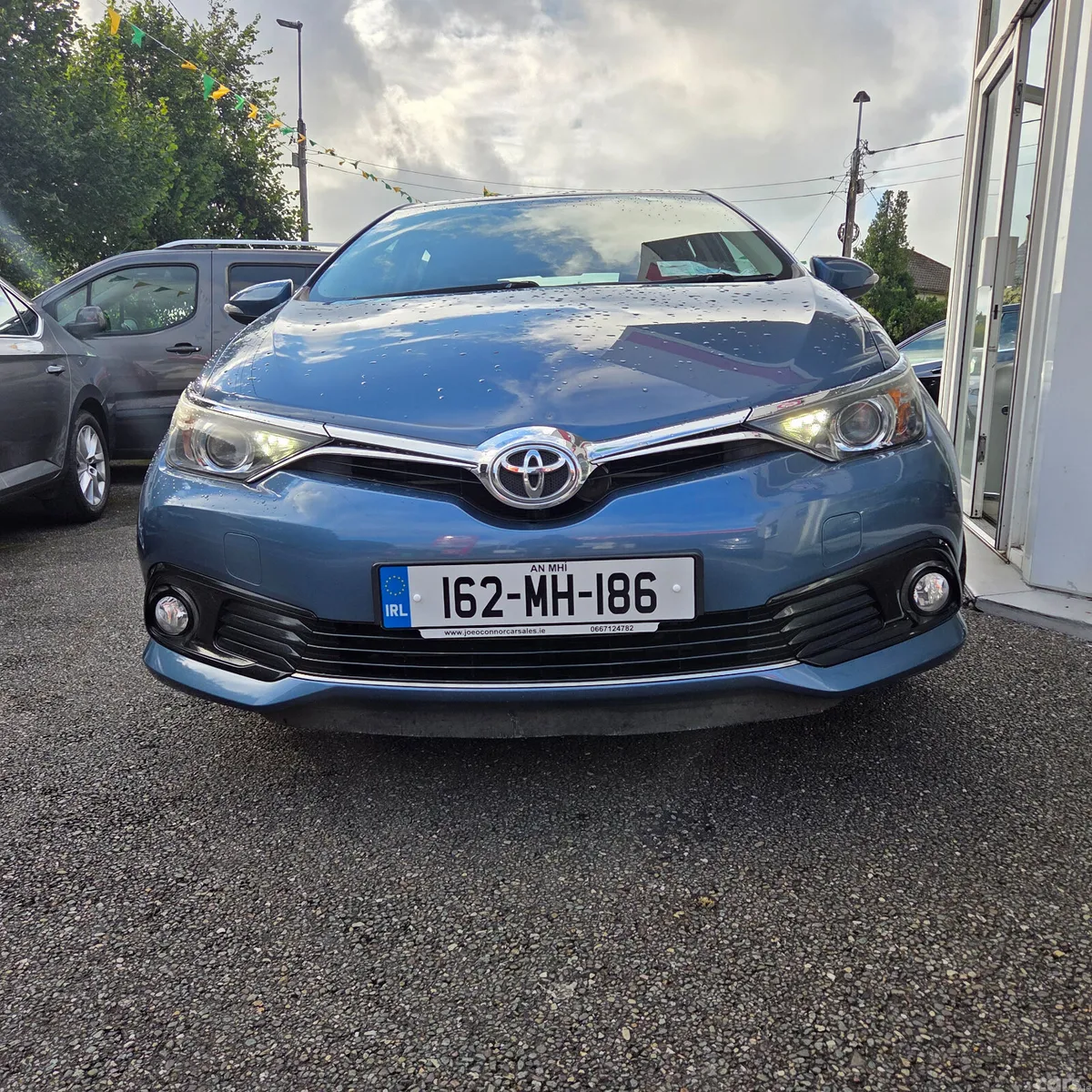 Toyota Auris Hatchback, Petrol, 2016, Blue